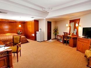 Hotel Madani Medan - Syariah Hotel Zewnętrze zdjęcie