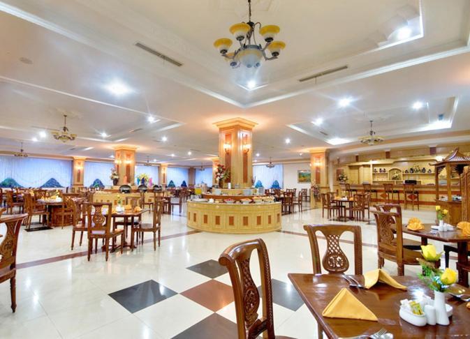 Hotel Madani Medan - Syariah Hotel Zewnętrze zdjęcie